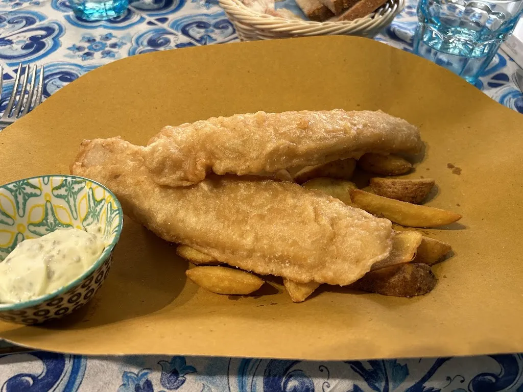 JoAnne Cotsakis_Giro di Boa_Barga_review