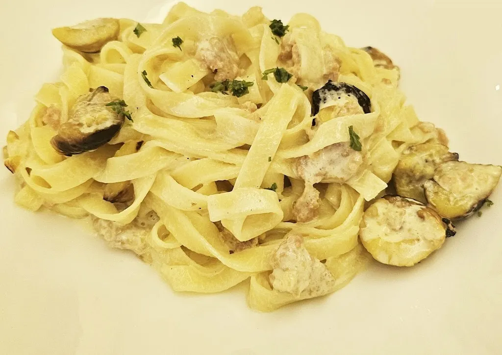 Donna Rennison_Bar Ristorante Borghesi_Bagni di Lucca_review