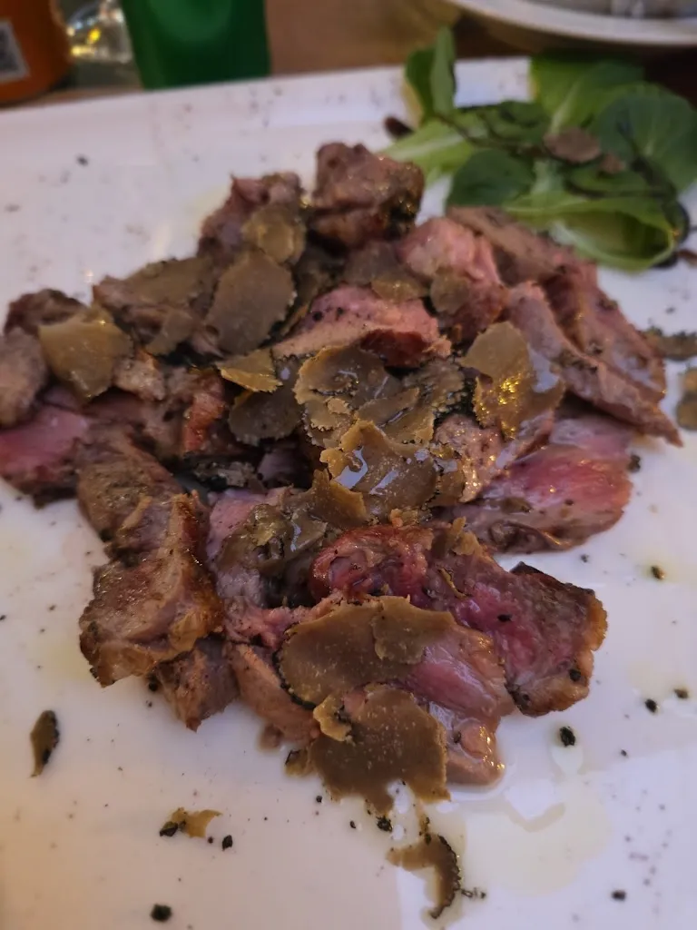 Luc Chauvin_La Vecchia Piazza_Barberino Val d'Elsa_review