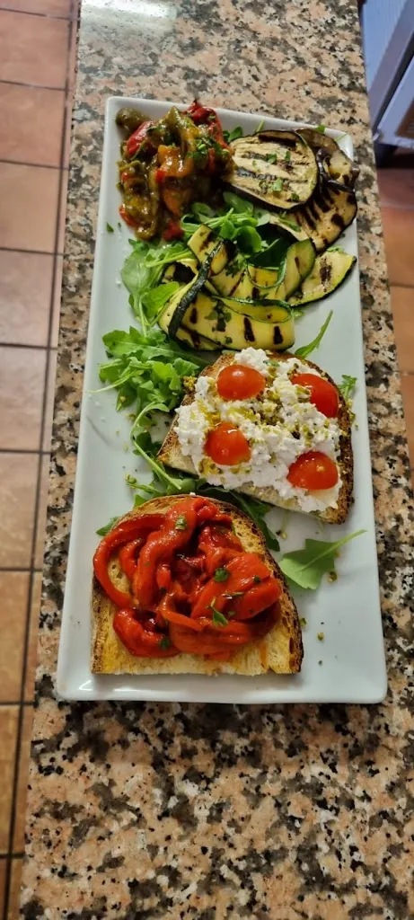 Trattoria Ai Portici_Martina Franca_slider_image_3