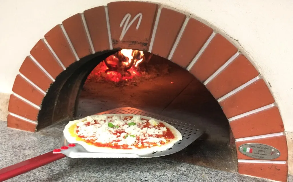 Trattoria Braceria Pizzeria Le Farniole zona Valdichiana_Bettolle_slider_image_3