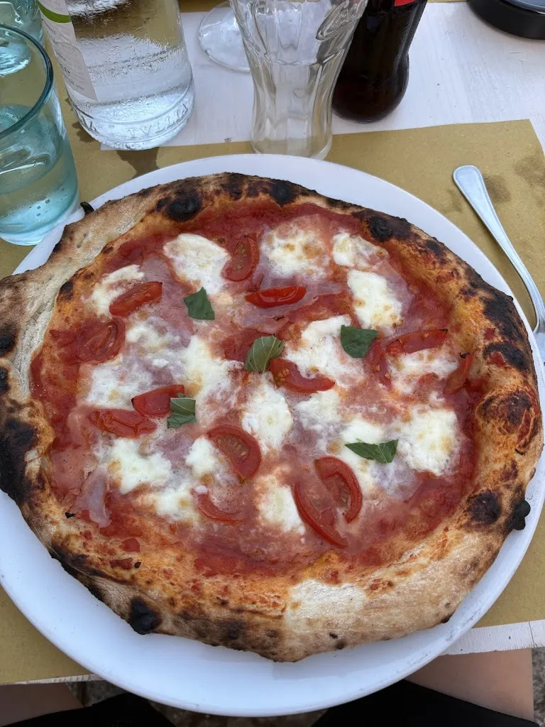 Pizzeria Piazza Degli Artisti_Bibbiena_slider_image_2