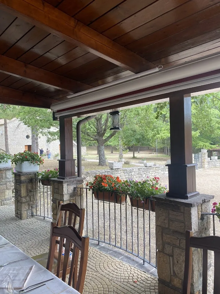 La Vecchia Quercia_Castiglione Messer Marino_slider_image_3