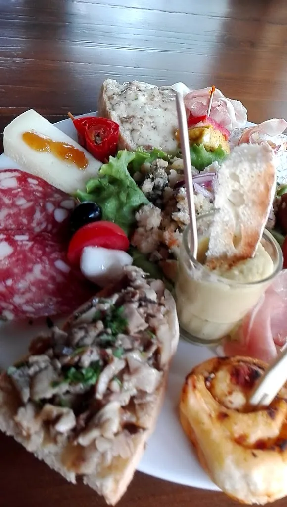 Osteria Candolesi & Fantasy Break_Bibbiena_slider_image_2