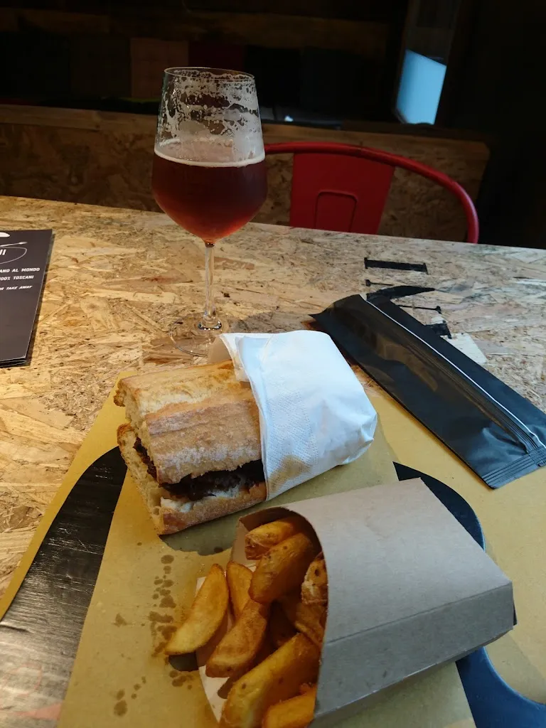 Joshua Luster_La Taverna del Castello_Bibbiena_review