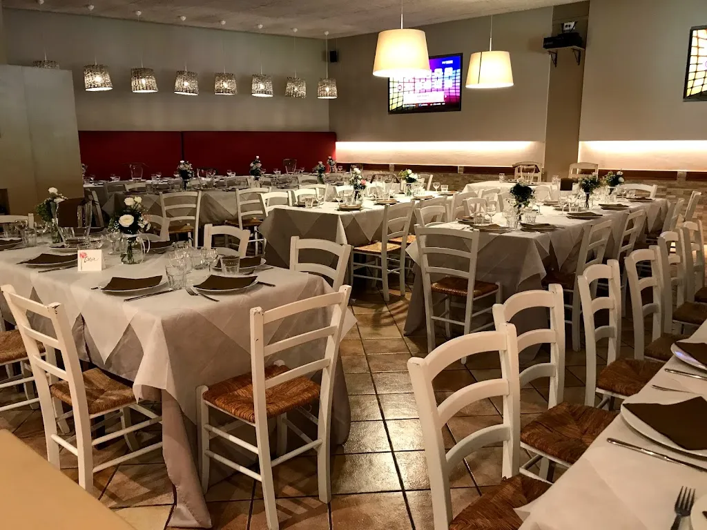 Pizzeria Origine restaurant in Borghetto-Melara