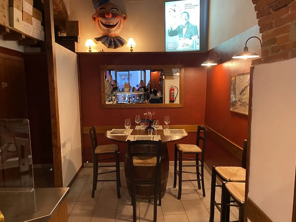 Vinhello - Wine & Food_Bucine_slider_image_1