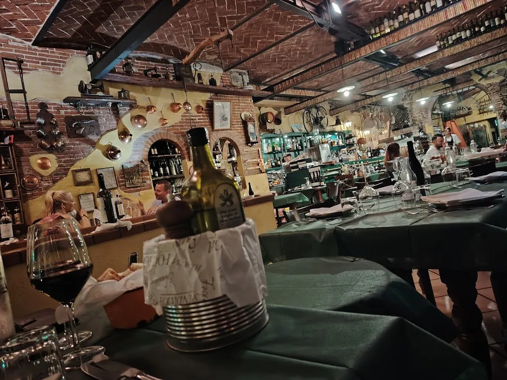 La Taverna del Vin Vino_Borgo a Buggiano_slider_image_3
