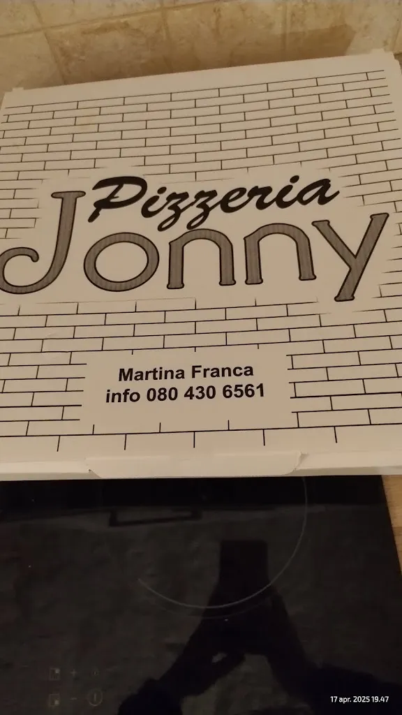 Marina Sundberg_Pizzeria Jonny_Martina Franca_review