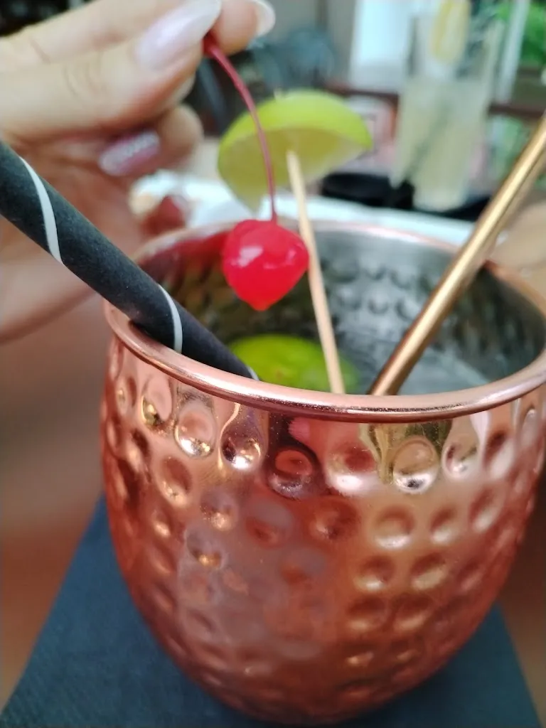 elena danshyna_Morfeo Cafe_Borgo a Buggiano_review