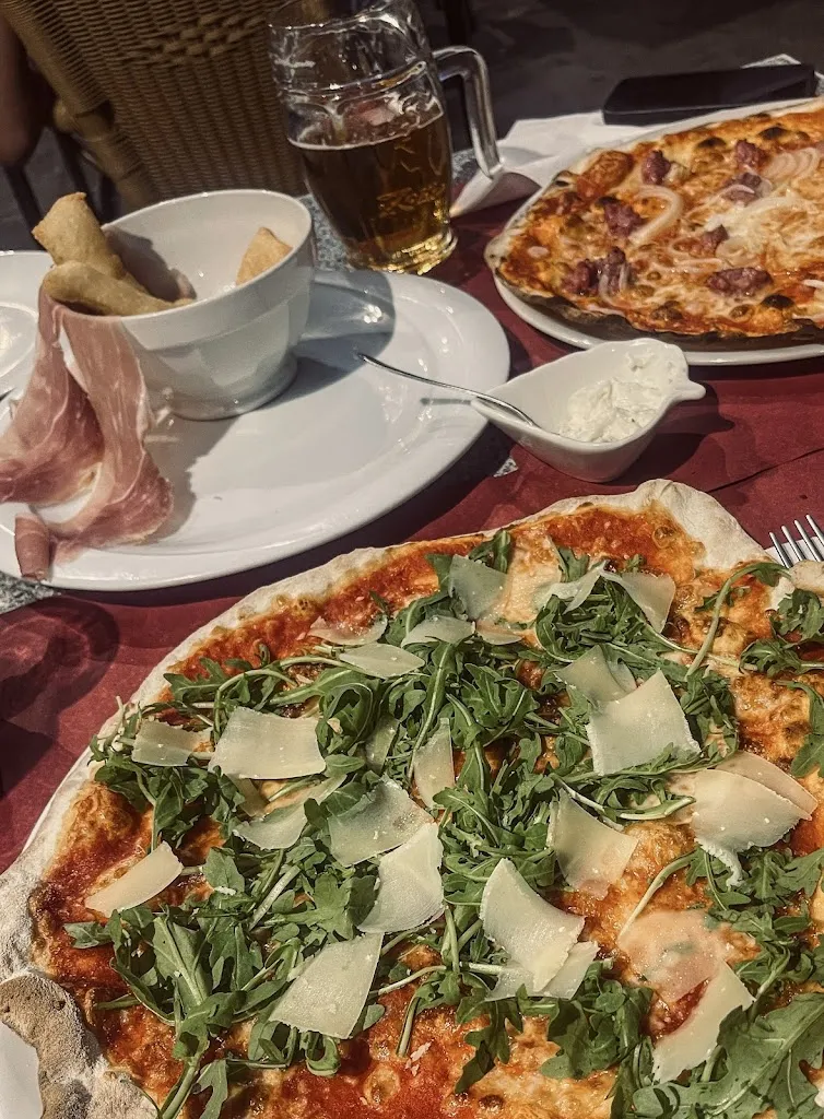 Pizzeria Aurora_Borgo a Buggiano_slider_image_3