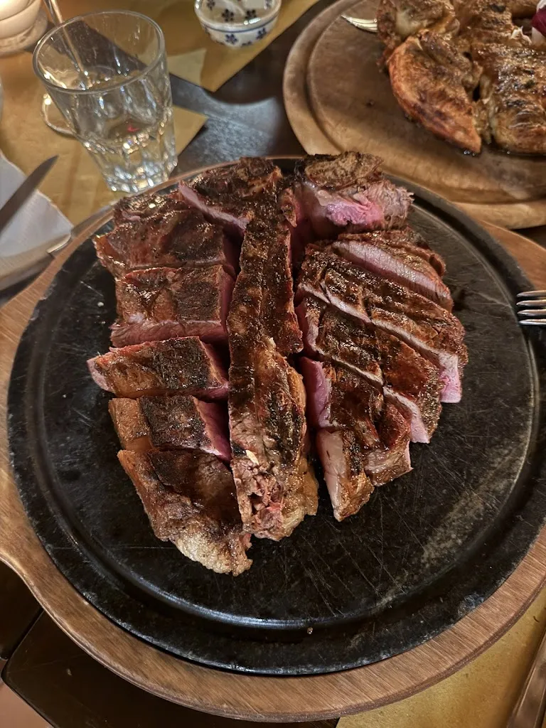 Yan Zhu_Enoteca del Monsignore_Borgo San Lorenzo_review