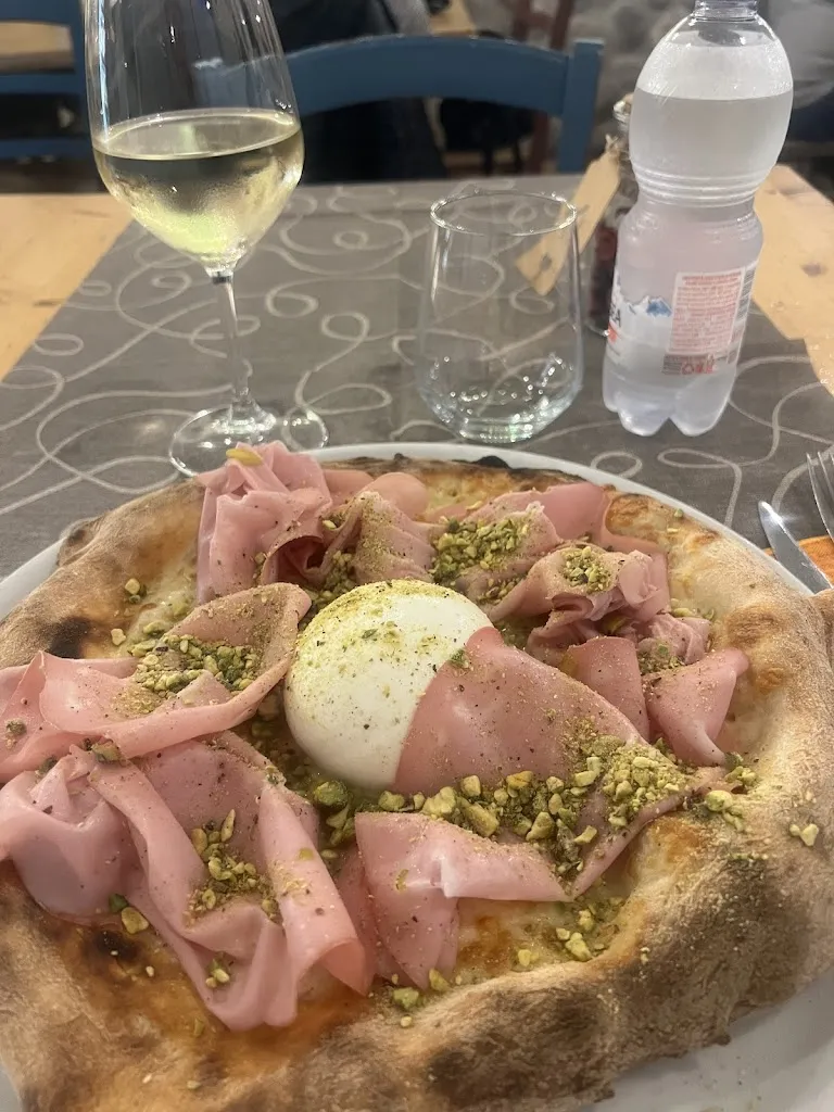 Maria Fiore_Ristorante Pizzeria Du-Ca_Borgo San Lorenzo_recensione