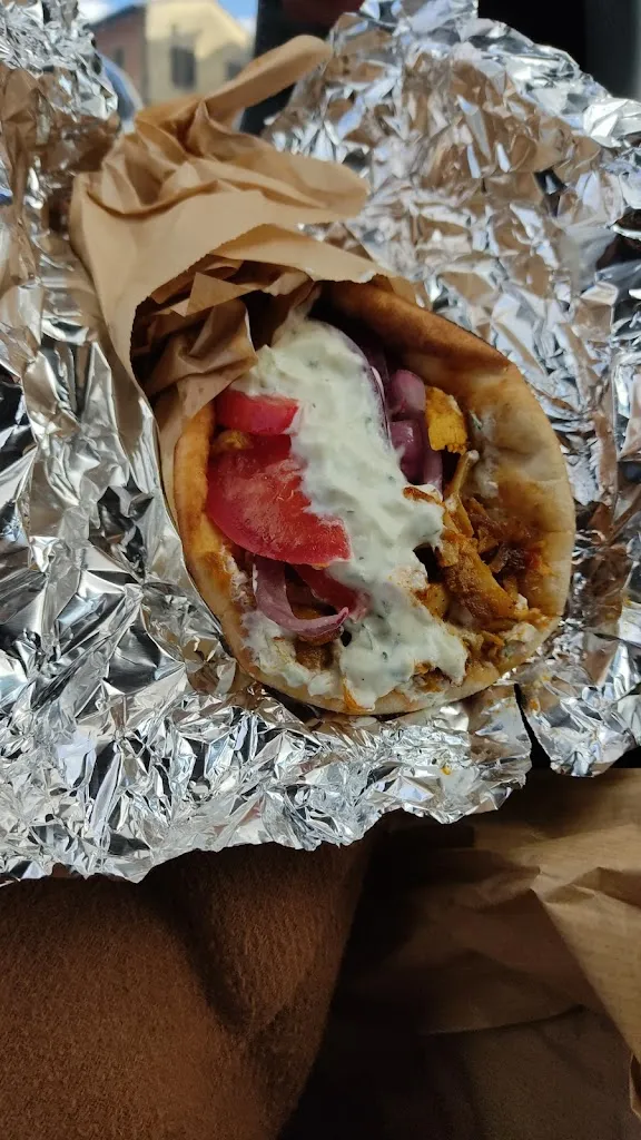 Desiree “Desireebasta” Nigro_AI GYROS_Borgo San Lorenzo_review