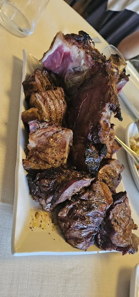 Andrew Stratis_Ristorante La Limonaia di Villa Senni a Scarperia e San Piero - Specialità Bistecca Fiorentina e Tortelli nel Mugello_Borgo San Lorenzo_review
