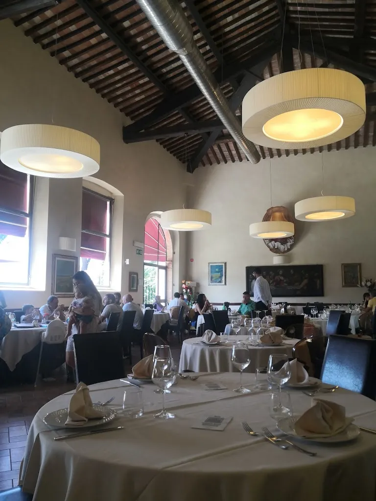 Ristorante La Limonaia di Villa Senni a Scarperia e San Piero - Specialità Bistecca Fiorentina e Tortelli nel Mugello_Borgo San Lorenzo_slider_image_3