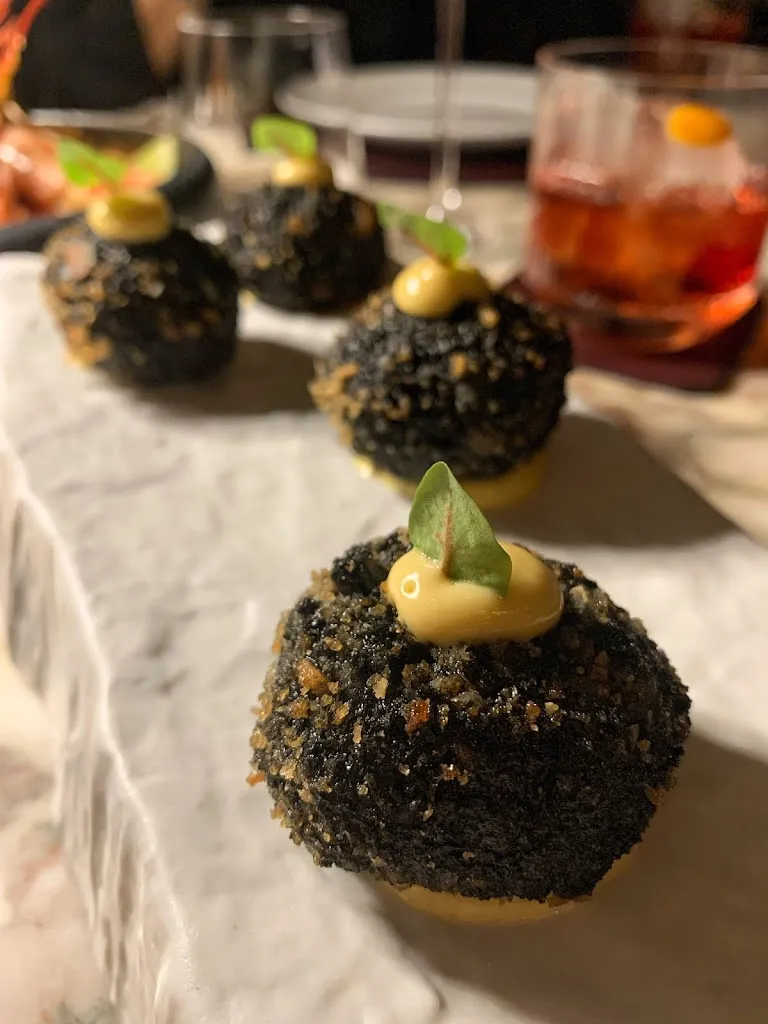 Eleonora Lotti_Tabasco n. 6_Calcinaia_review