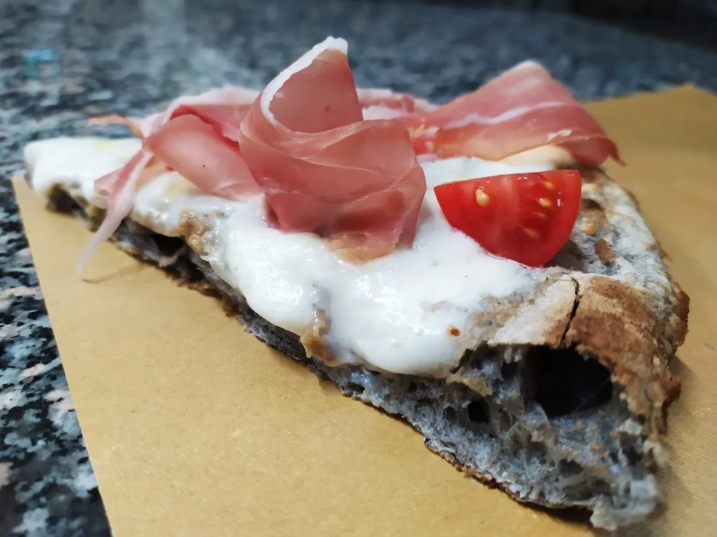 Pizzeria Del Corso_Calcinaia_slider_image_2