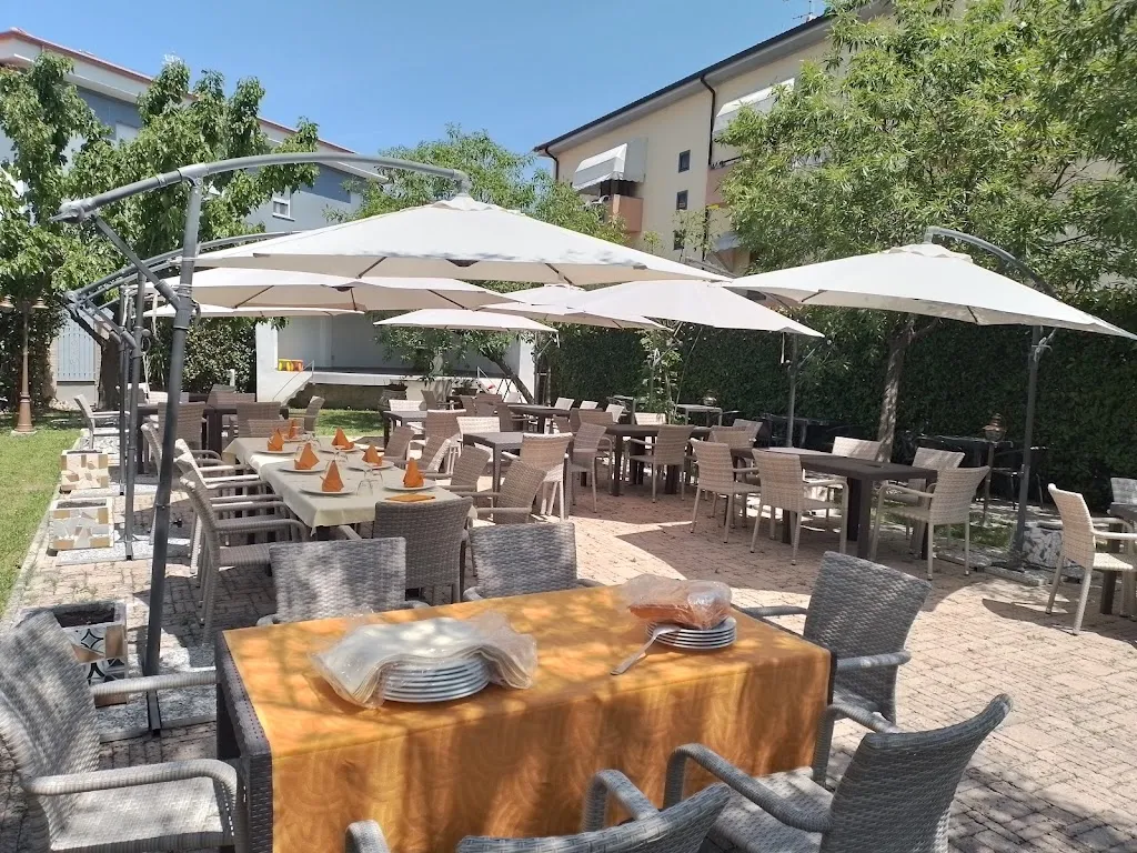 Ristorante senza tempo restaurant in Calcinaia