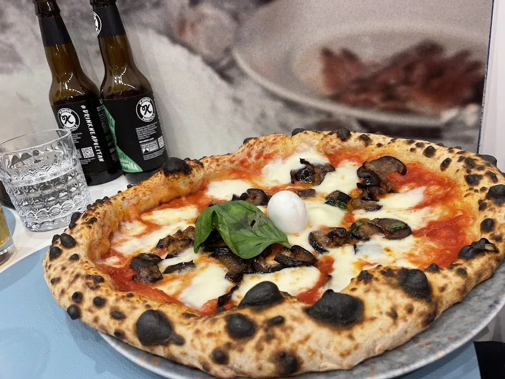 Raffaele De Stefano_Troppo Napoletani Bientina_Bientina_review