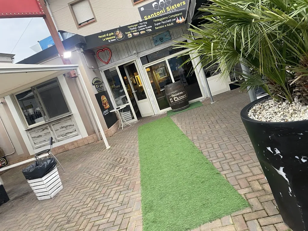 Santoni Sisters il chiosco restaurant in Bientina