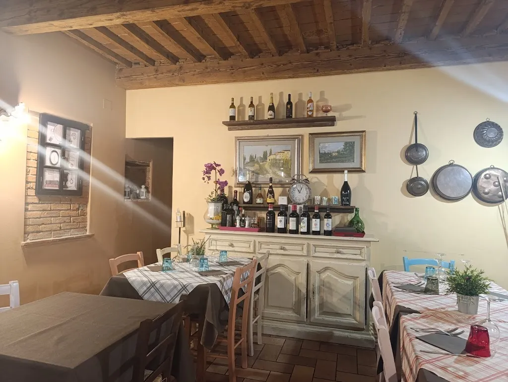 Ristorante da Enrico al Ponte restaurant in Bientina