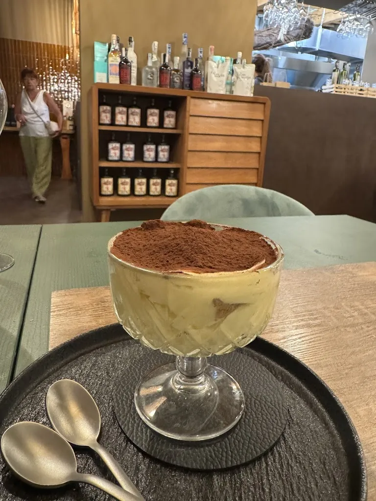 Trista Ames_Divizie_Bientina_recensione