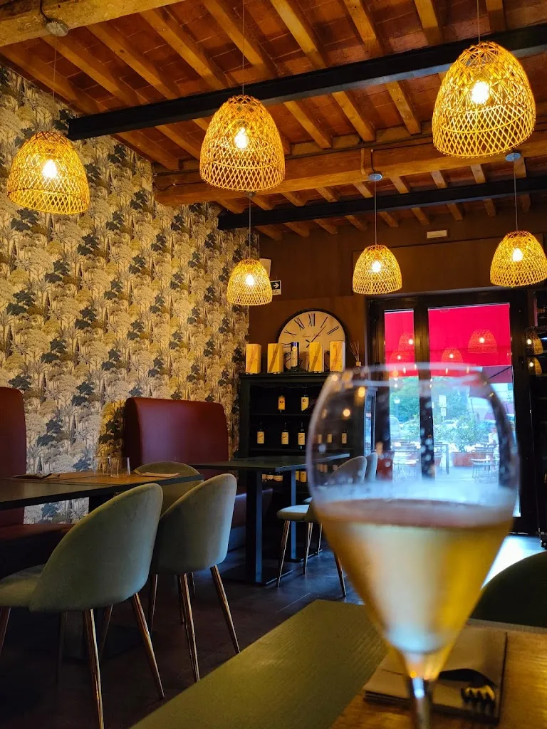 Divizie restaurant in Bientina