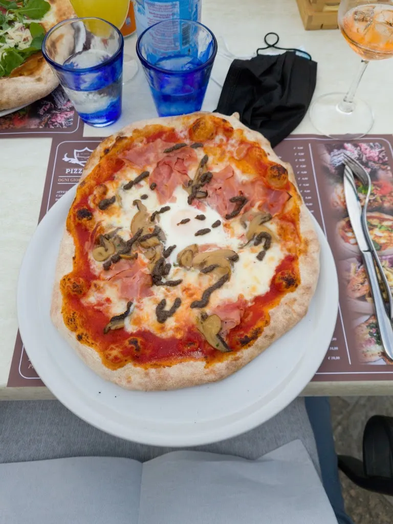 Pierre Vandewalle_Le Antiche Mura_Buonconvento_review