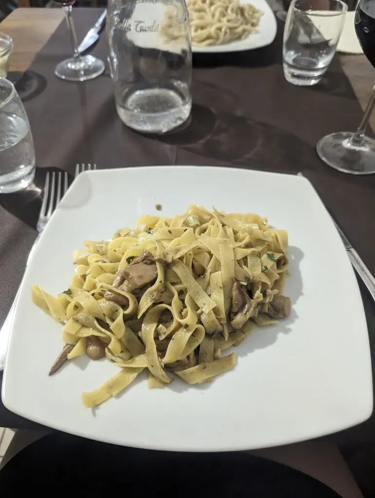 Laura Betz_Ristorante Pizzeria Il Ponte_Buonconvento_review