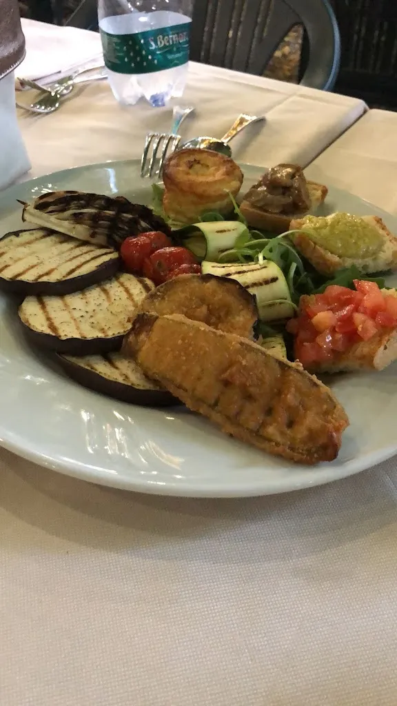 Zeina Chapman_La Vecchia Oliviera_Campagnatico_recensione