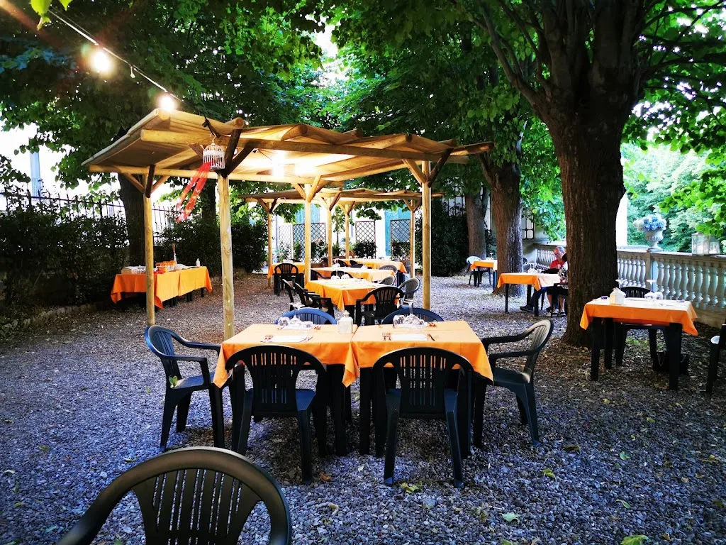 La Vecchia Oliviera restaurant in Campagnatico