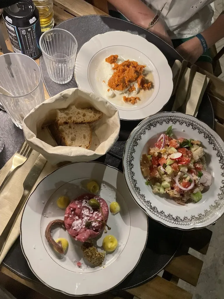 Anna Roos_Borgò | Campiglia Marittima_Campiglia Marittima_review