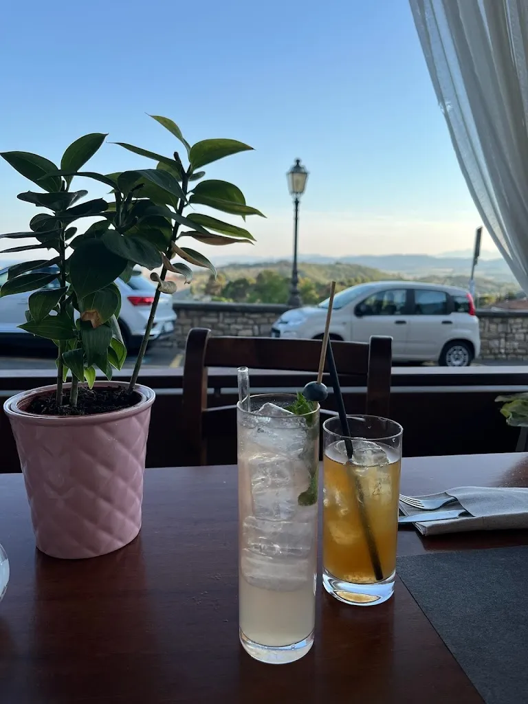 Krzysztof G_Anima Bistrot Caffè Shop_Campiglia Marittima_review