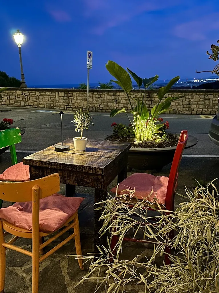 Anima Bistrot Caffè Shop restaurant in Campiglia Marittima