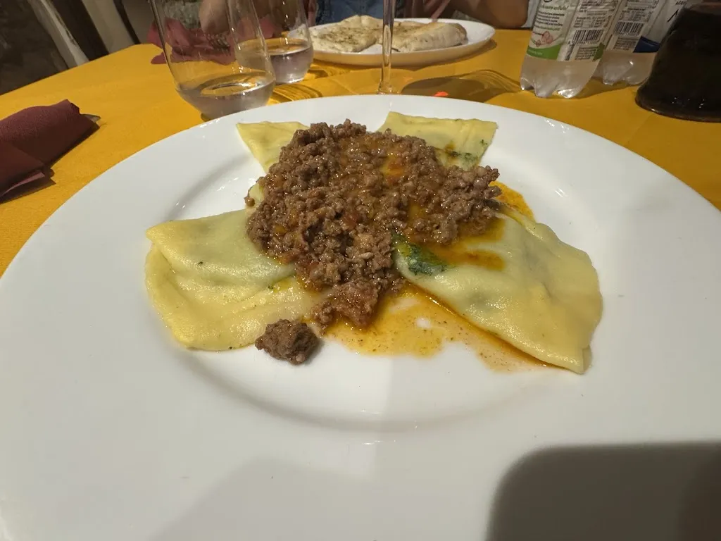 Ristorante Pizzeria La Tavernetta_Campiglia Marittima_slider_image_1