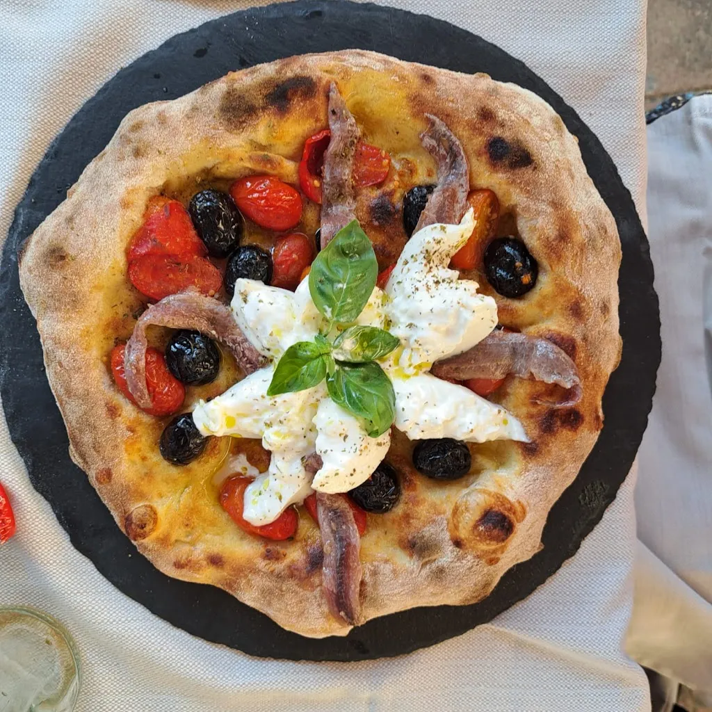 Sam Durand_Ristorante Pizzeria Elena_Campiglia Marittima_review