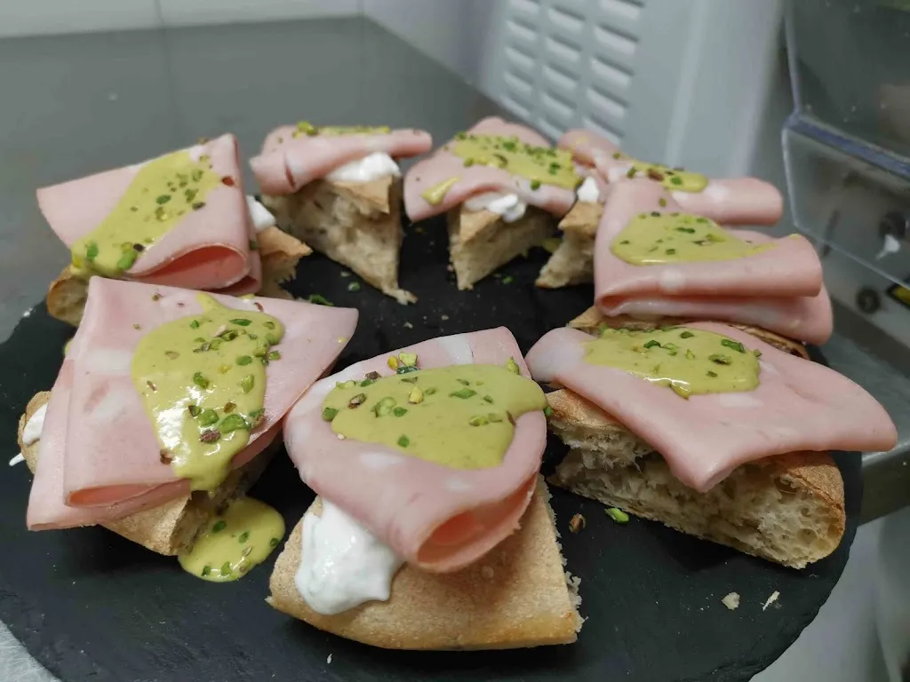 Ristorante Pizzeria Elena_Campiglia Marittima_slider_image_2