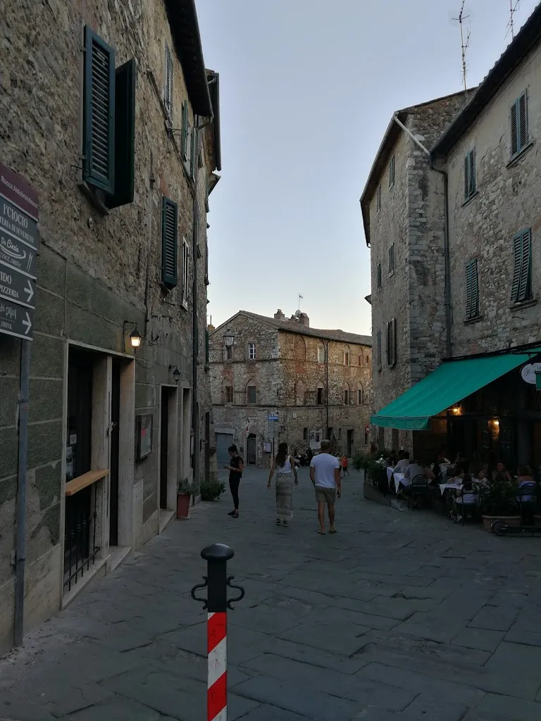 Dal Cacini_Campiglia Marittima_slider_image_3