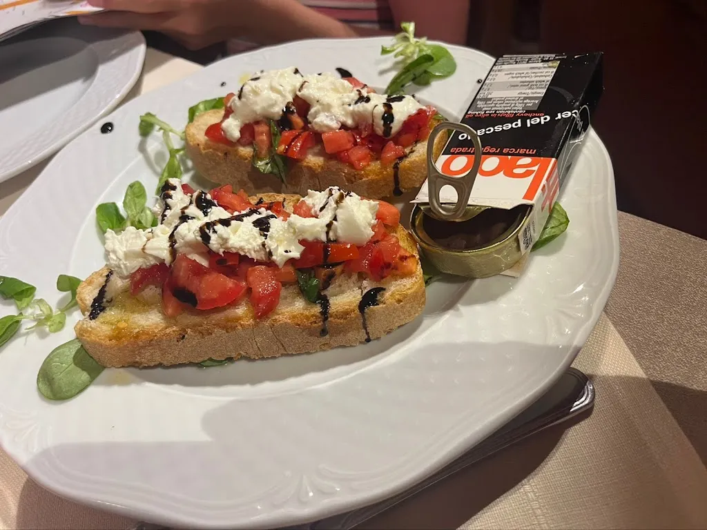 Kimberly Young_Il Vecchio Borgo_Campiglia Marittima_review