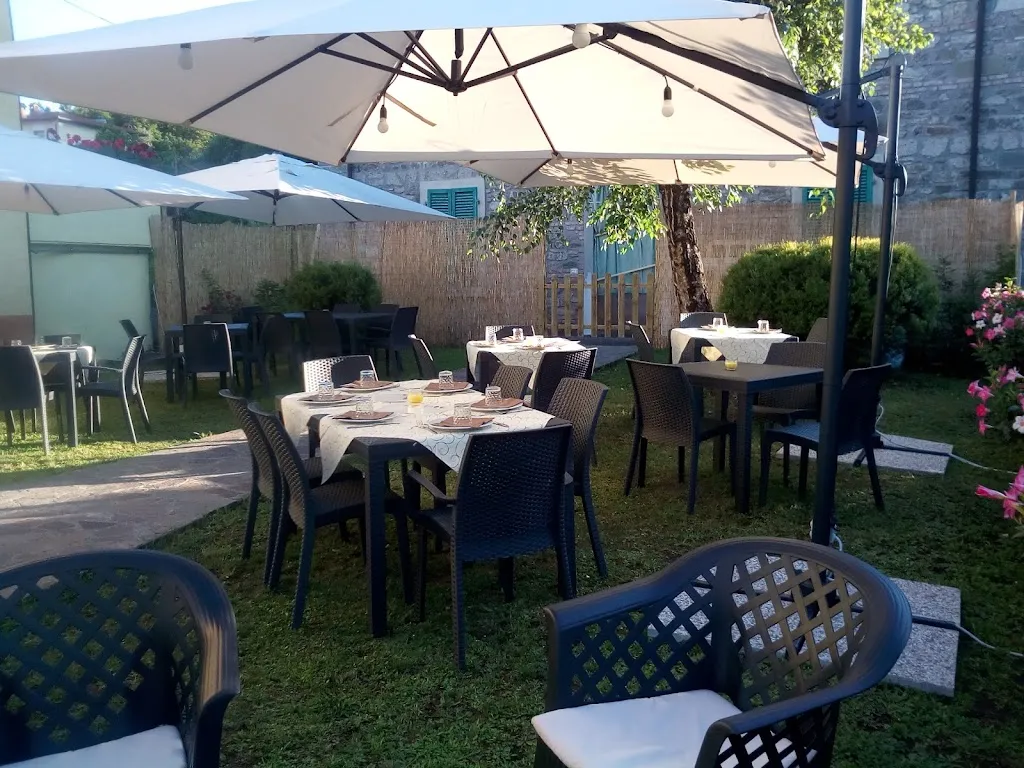 Panigacceria "Lo Scalone" restaurant in Camporgiano