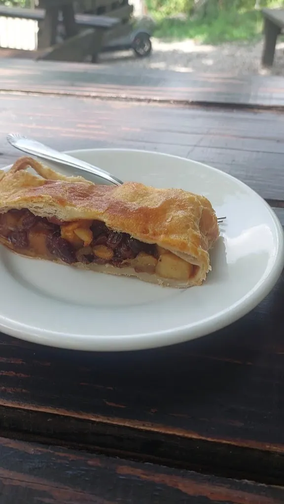 Ristorante Laghetto Del Ponte Sospeso_Campo Tizzoro_slider_image_2