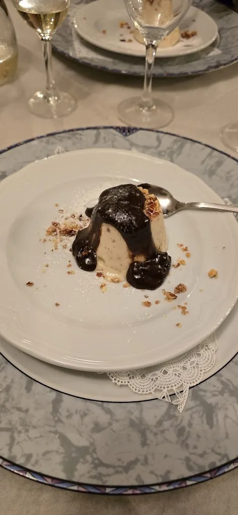 Robert Warburton_Le Meraviglie Ristorante Pizzeria_Camaiore_review