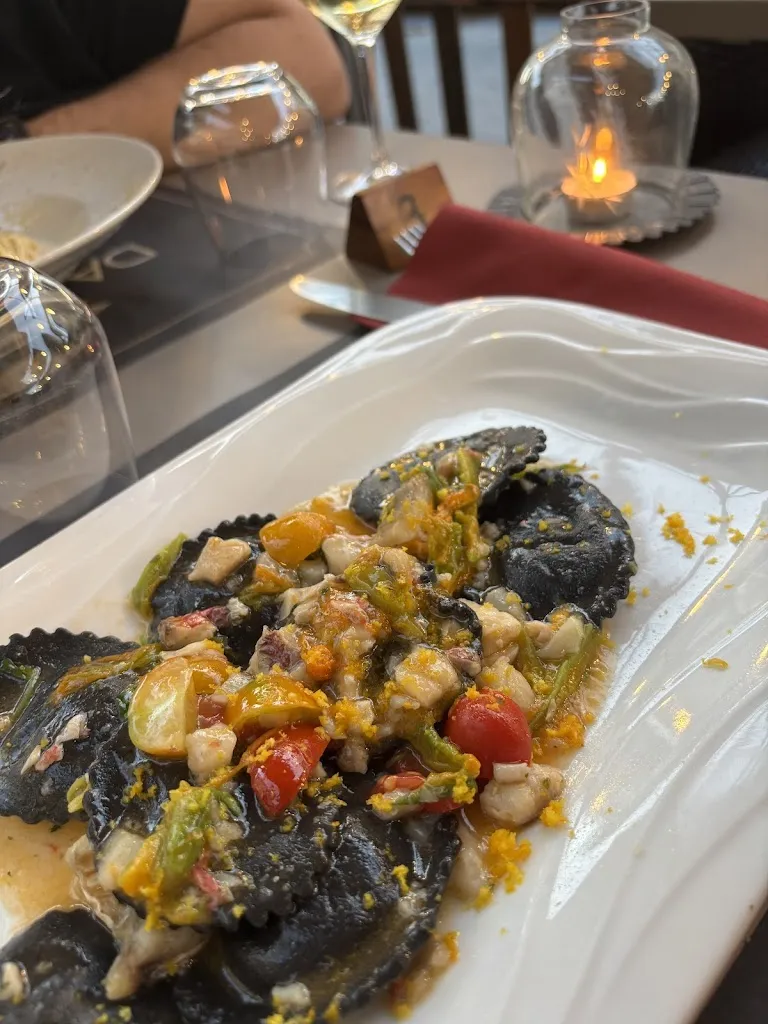 Бел Анна_Da Noi Due_Camaiore_review