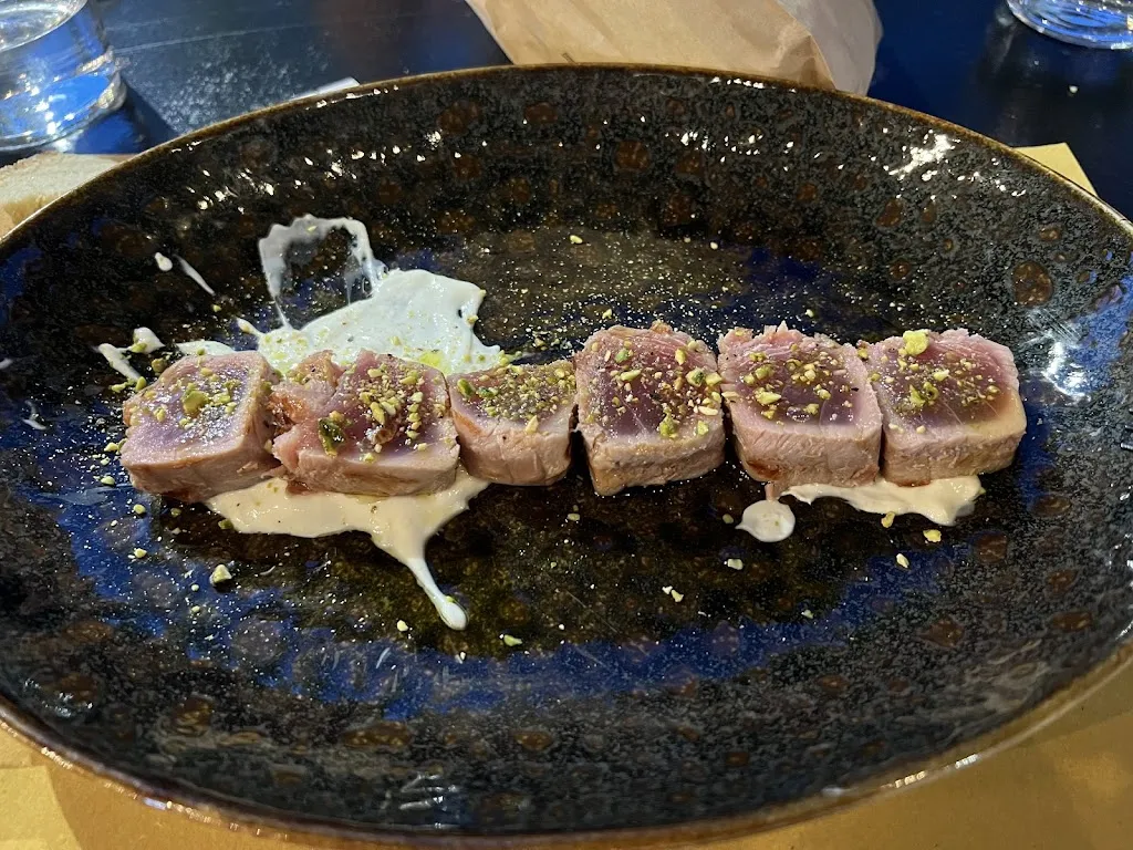 Roman Ostrovski_Modo Bar & Kitchen_Melendugno_review