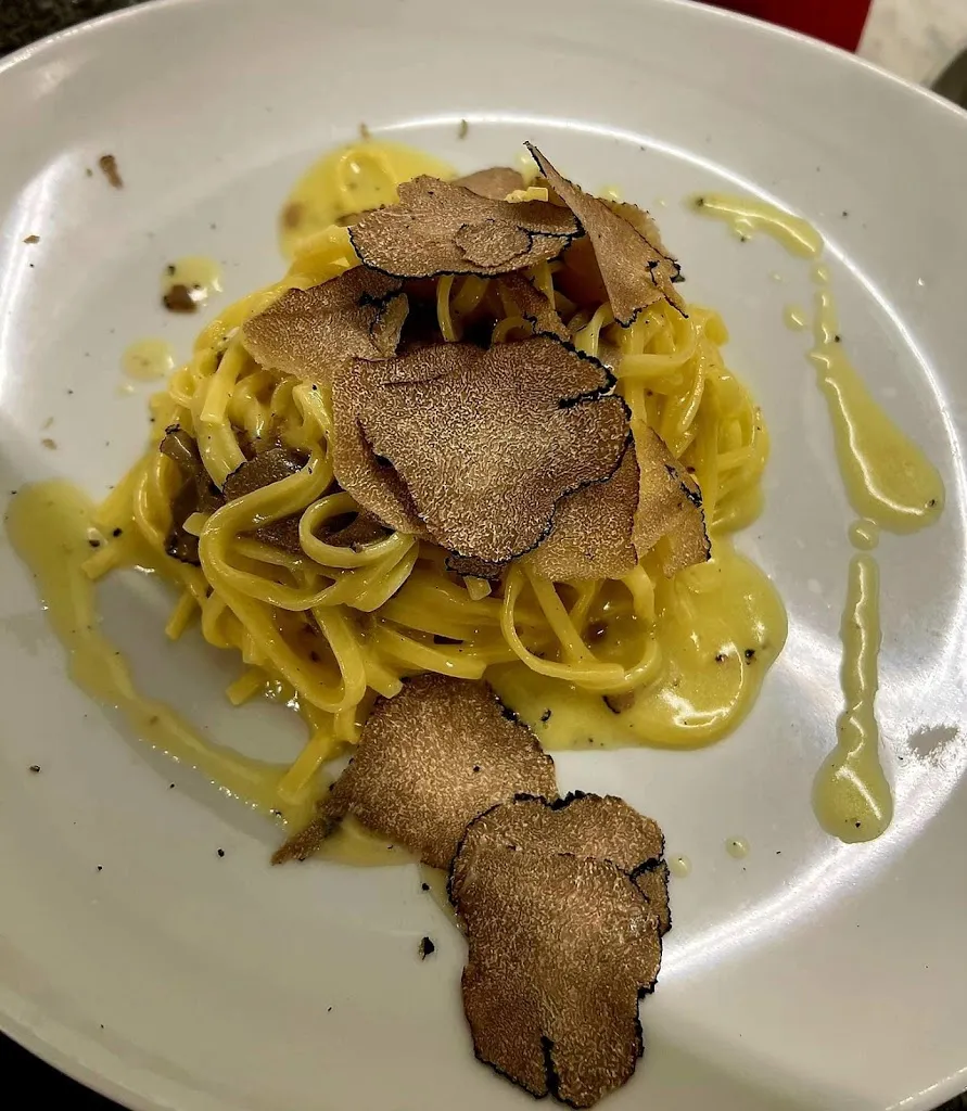 Ristorante e Pizza La Tana Del Gusto_Camaiore_slider_image_2