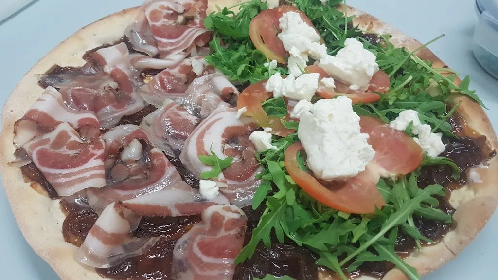 Osteria Pizzeria Le Tre Botti_Camaiore_slider_image_3