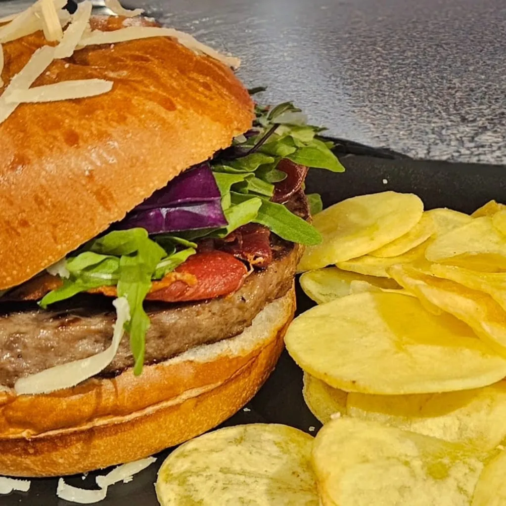 ALLin CAFE Hamburgeria_Melendugno_slider_image_3