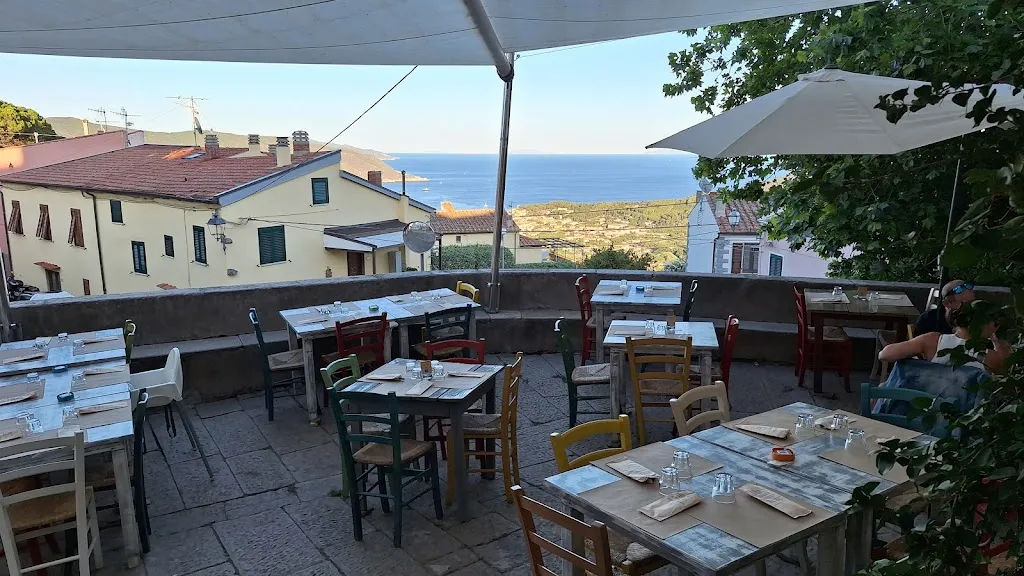 Cacio e Vino di Galvani Laura restaurant in Campo nell'Elba