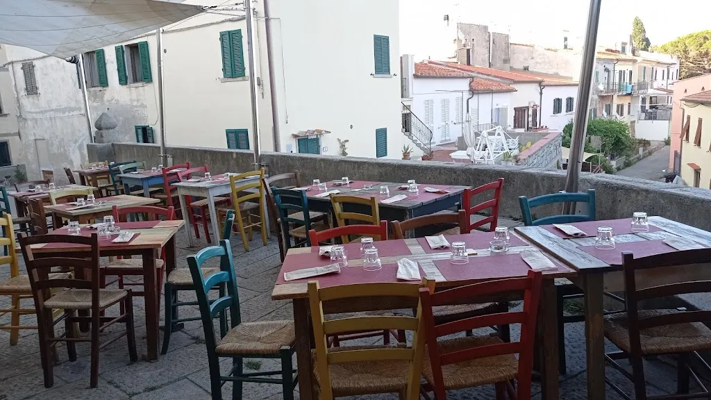 Cacio e Vino di Galvani Laura_Campo nell'Elba_slider_image_3